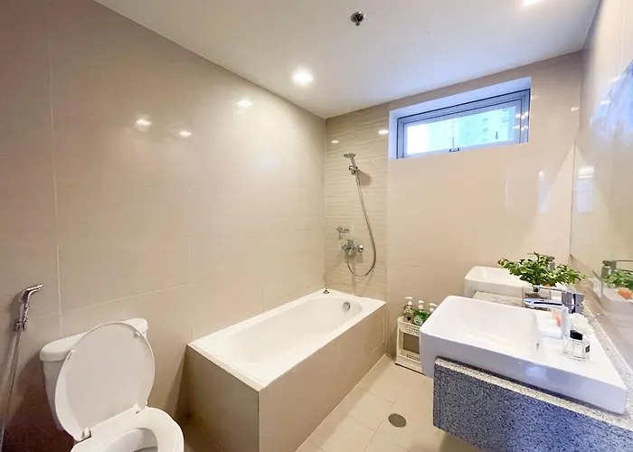 Bgc 3br Uptown Parksuites With Bathtub 16 Manila